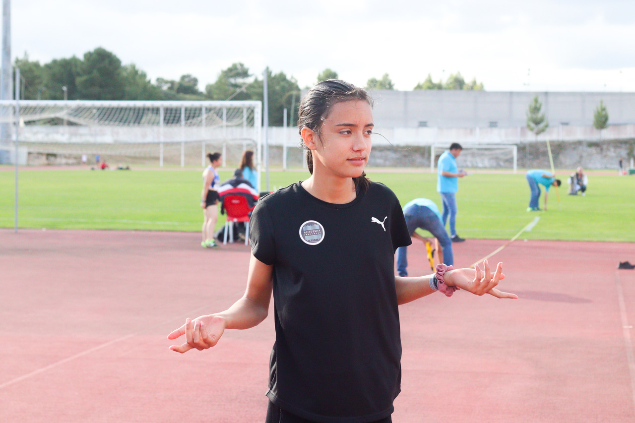 MADALENA BARRADAS VENCE EM FÁTIMA, COM RECORDE DISTRITAL DE SUB16, E MARCA DE SONHO